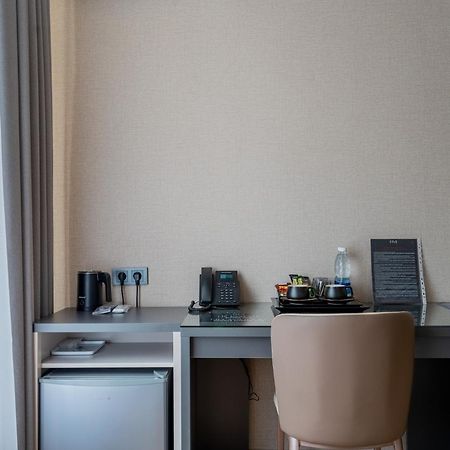 Five Hotel Bisjkek Eksteriør bilde
